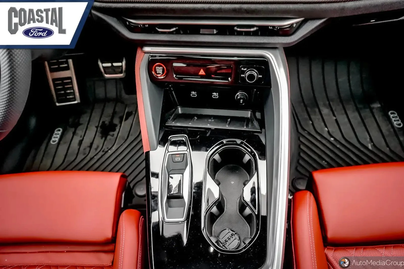 Audi SQ5 TECHNIK ЦЕНА ДО БЪЛГАРИЯ АВТОКРЕДИТ, снимка 14 - Автомобили и джипове - 55950287
