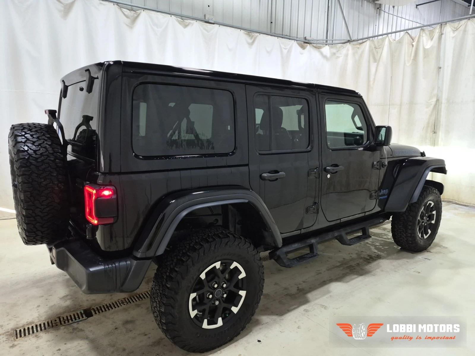 Jeep Wrangler, снимка 3 - Автомобили и джипове - 56295533