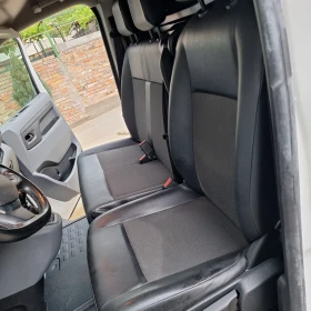 Opel Vivaro Товарен, снимка 7