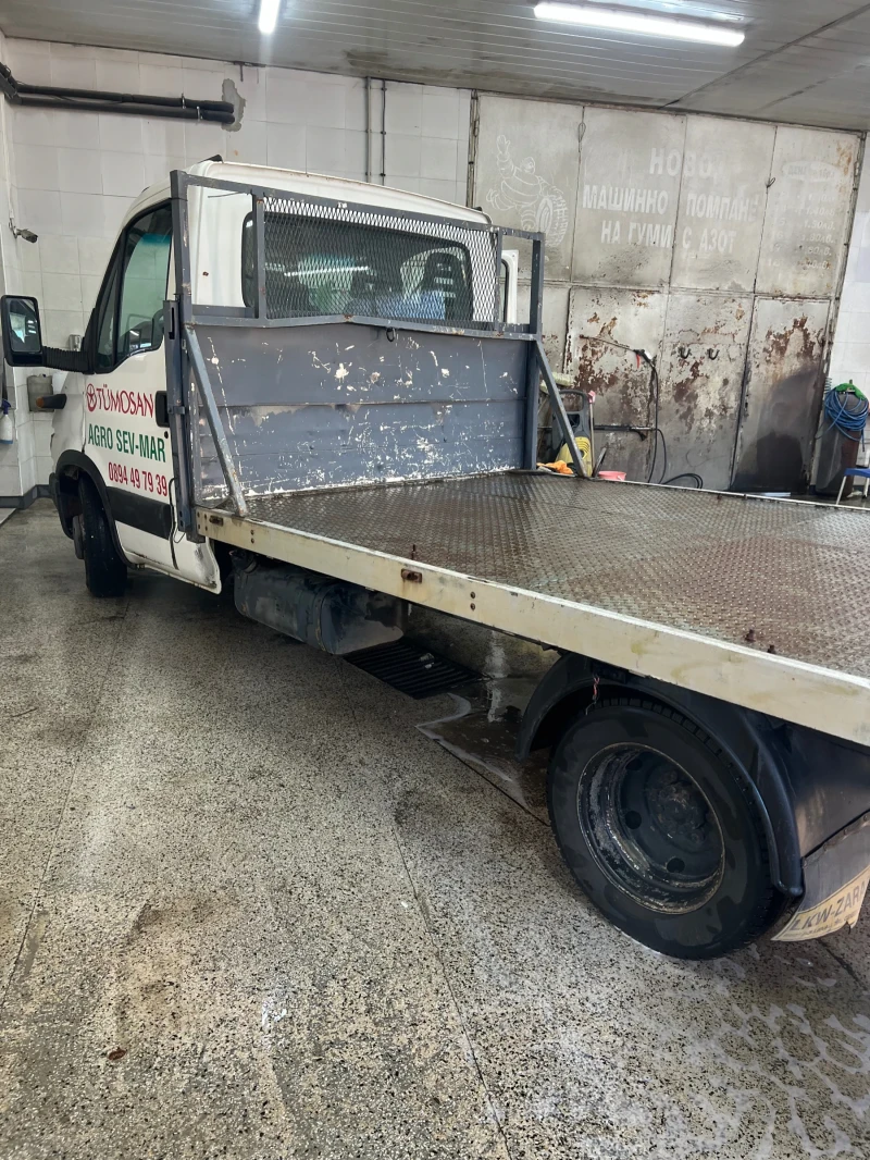 Iveco Daily 2.8 , снимка 4 - Бусове и автобуси - 47896358