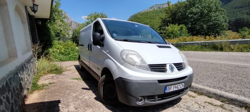 Renault Trafic, снимка 3 - Бусове и автобуси - 52743958