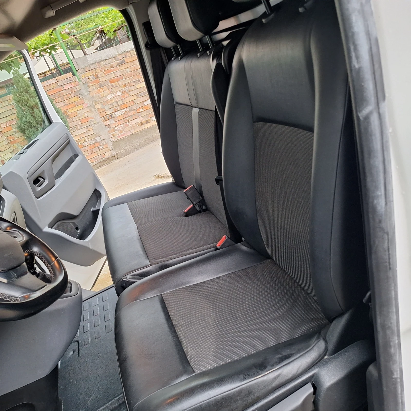 Opel Vivaro Товарен, снимка 7 - Бусове и автобуси - 54796781
