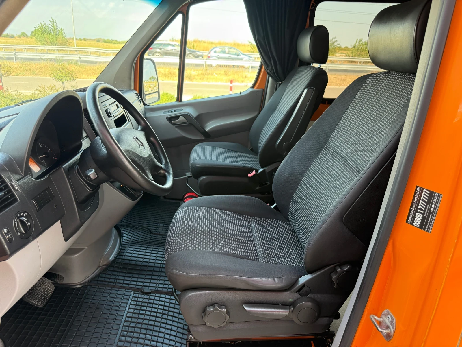 Кемпер Mercedes-Benz 315 2.2 CDI 150к.с 646 АВТОМАТ / КЛИМАТИК / КАМЕРА, снимка 9 - Каравани и кемпери - 55805998