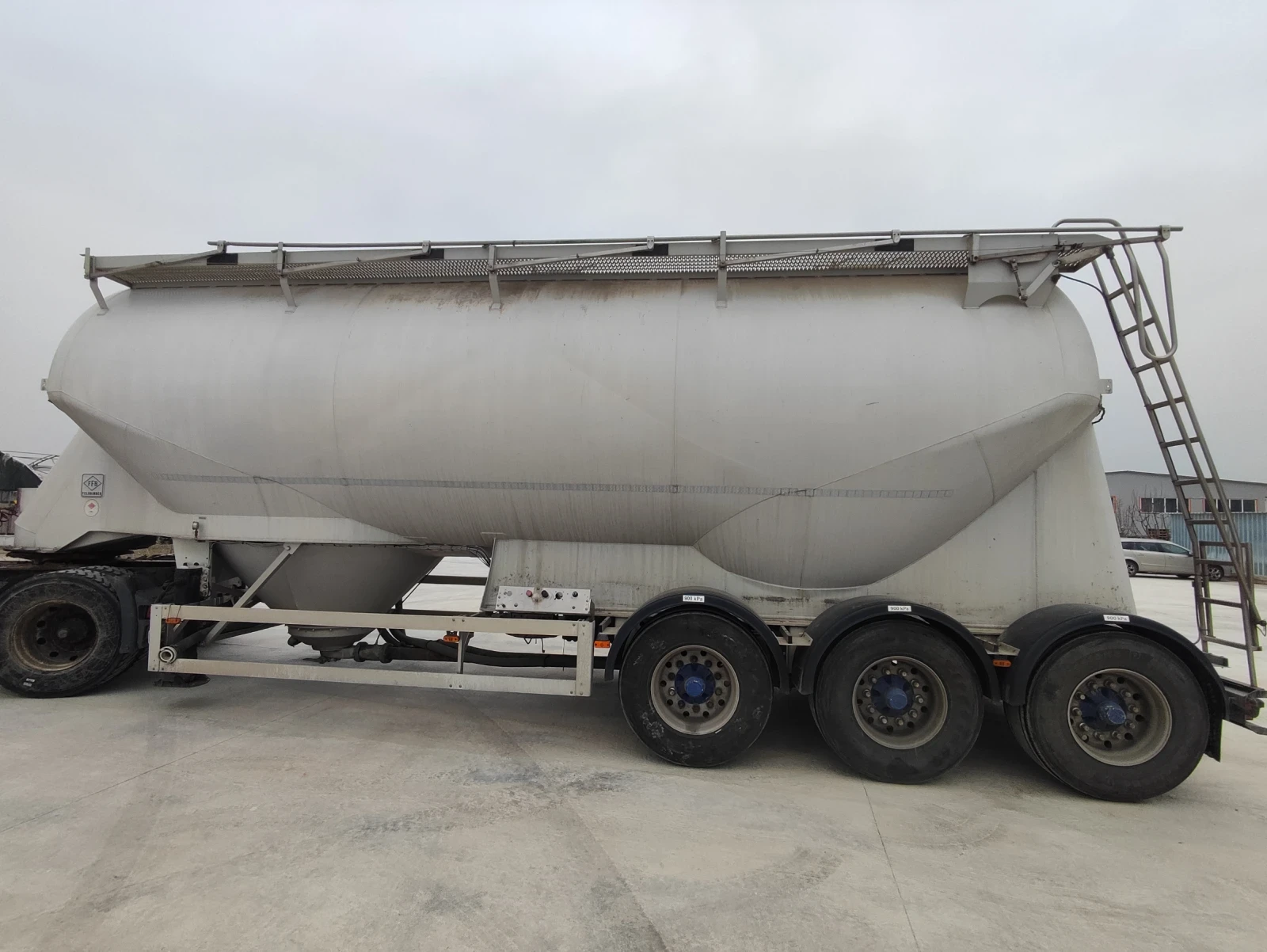 Полуремарке Feldbinder 40.3, снимка 17 - Ремаркета - 53924501