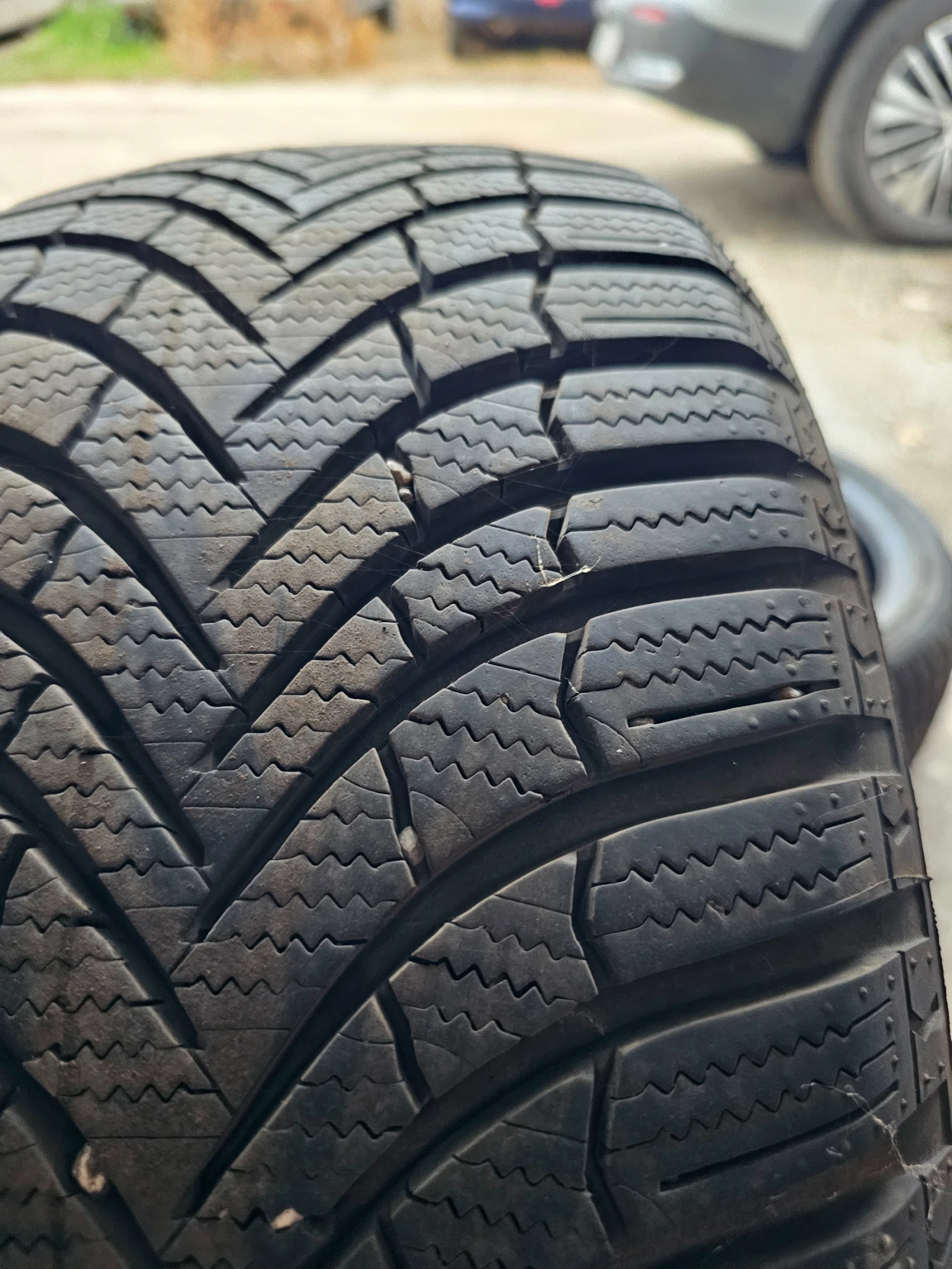 ���� 225/40R18 | Mobile.bg � ����������� 5