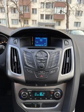 Ford Focus 1.6i Бензин/Климатроник/4Врати, снимка 11