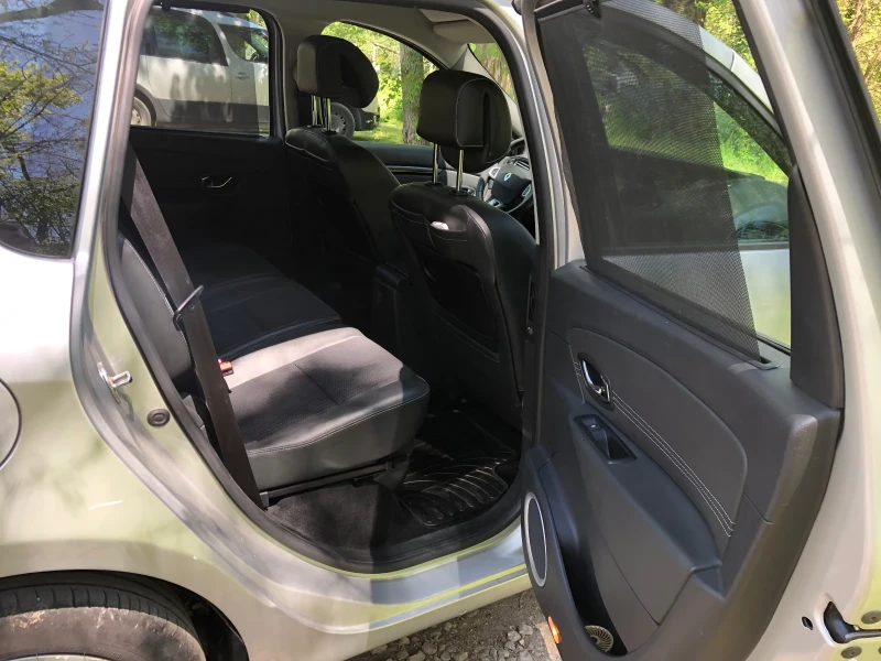 Renault Scenic 1.5 DCI, снимка 10 - Автомобили и джипове - 51751909