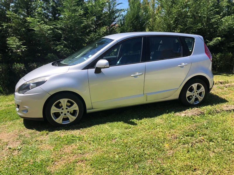 Renault Scenic 1.5 DCI, снимка 3 - Автомобили и джипове - 51751909