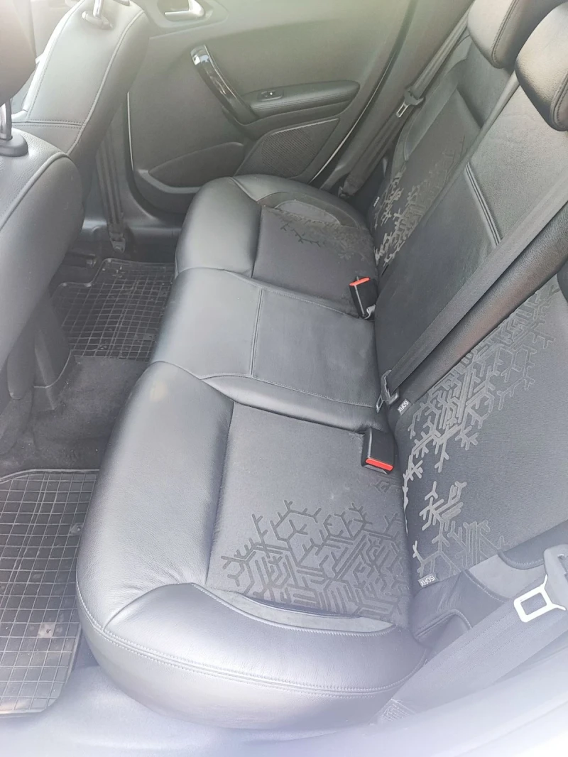 Peugeot 208, снимка 8 - Автомобили и джипове - 51216413