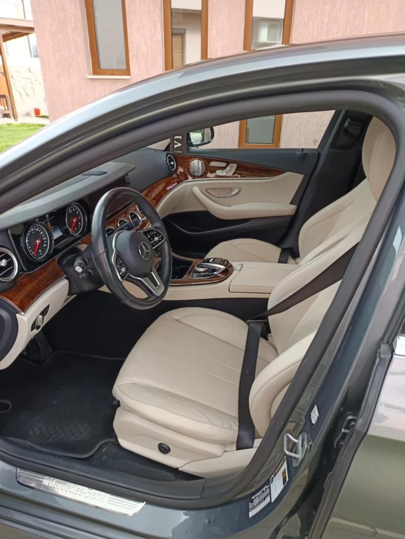 Mercedes-Benz 300, снимка 3 - Автомобили и джипове - 52533844