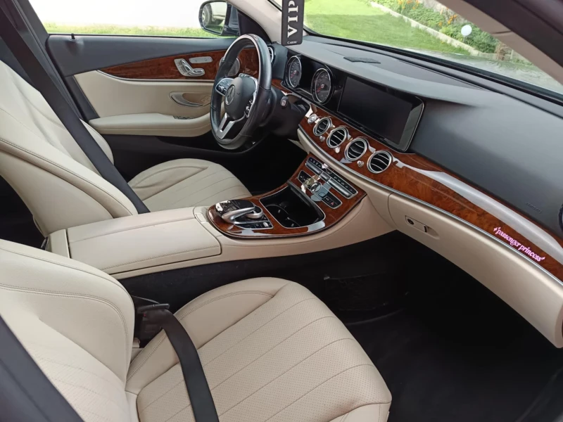 Mercedes-Benz 300, снимка 6 - Автомобили и джипове - 52533844