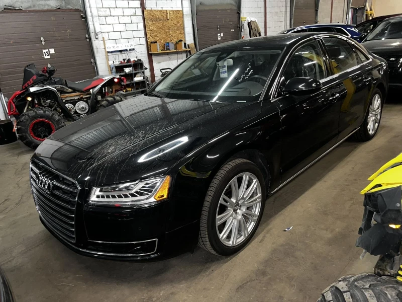 Audi A8 3.0, 67000km, quattro, matrix, снимка 2 - Автомобили и джипове - 53435749