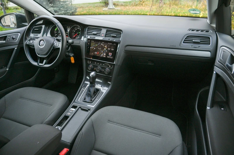 VW Golf E-GOLF* 36KW* Germany, снимка 11 - Автомобили и джипове - 52743052