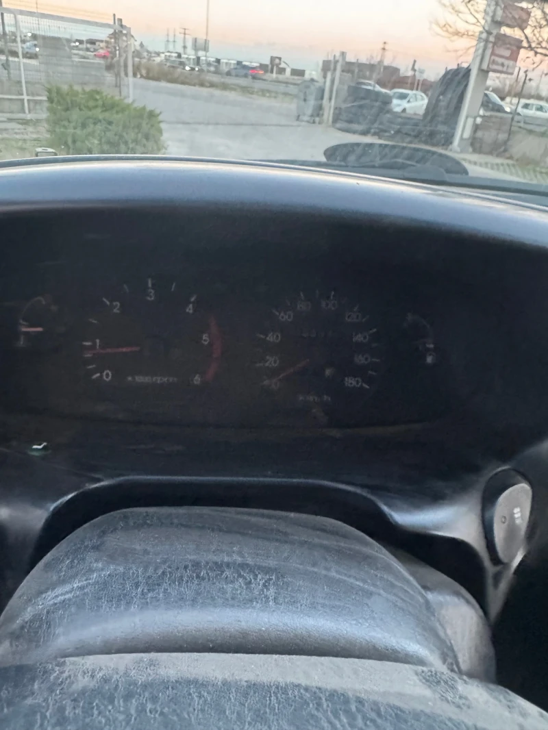 Hyundai Starex, снимка 14 - Автомобили и джипове - 52753783