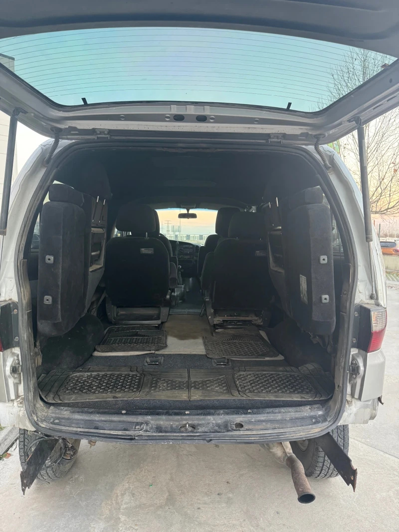 Hyundai Starex, снимка 11 - Автомобили и джипове - 52753783