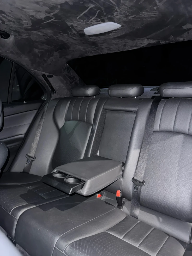 Mercedes-Benz C 220, снимка 9 - Автомобили и джипове - 52789713