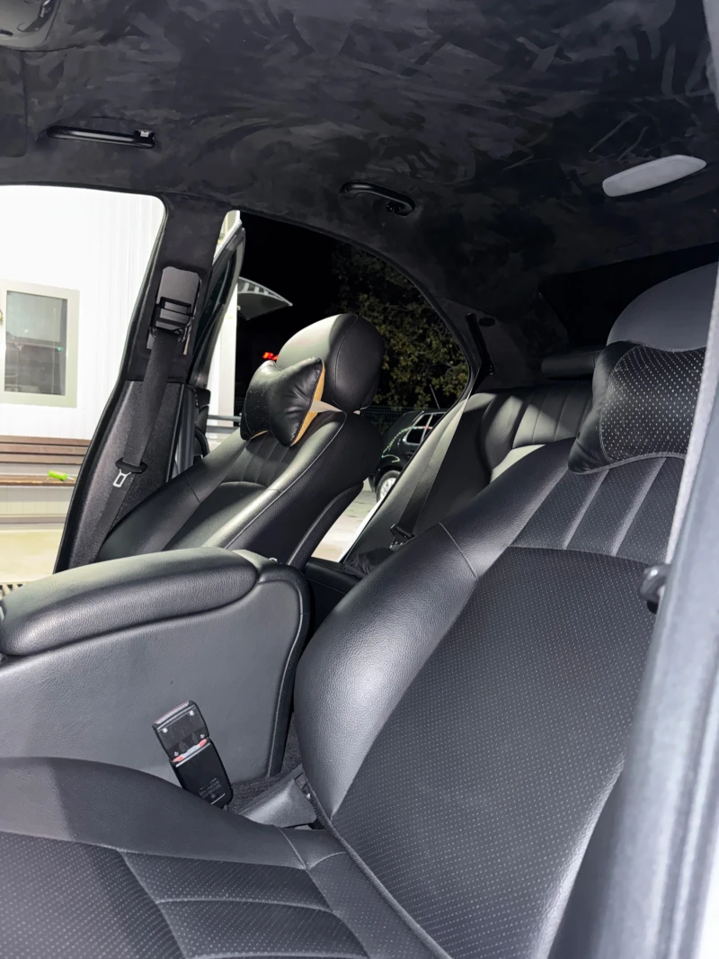 Mercedes-Benz C 220, снимка 7 - Автомобили и джипове - 52789713