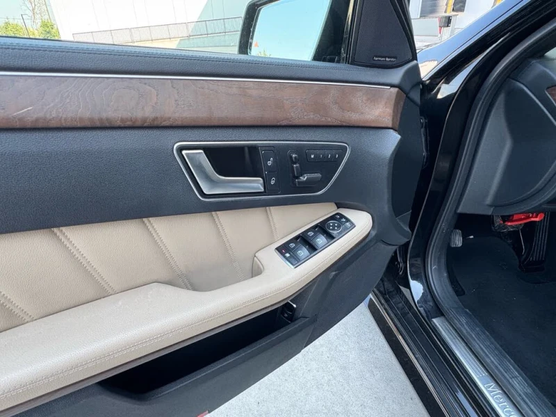 Mercedes-Benz E 350 4MATIC* АвтоКредит* (ЦЕНА ДО БГ), снимка 7 - Автомобили и джипове - 53393488