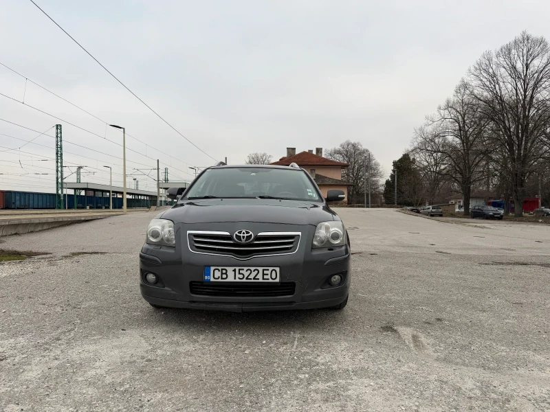 Toyota Avensis 2.2, снимка 2 - Автомобили и джипове - 53445313