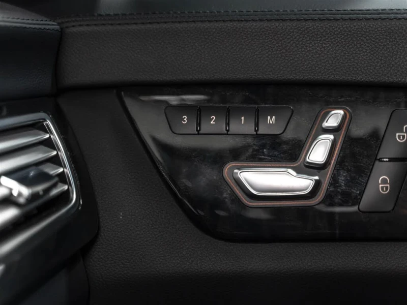 Mercedes-Benz CLS 400 4MATIC * АвтоКредит* (ЦЕНА ДО БГ), снимка 15 - Автомобили и джипове - 53446167