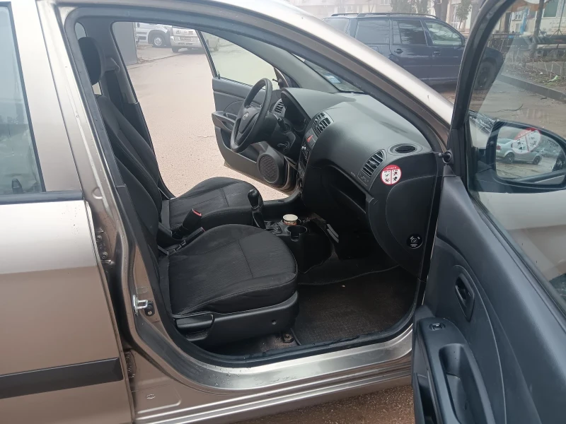 Kia Picanto 1.0i, снимка 11 - Автомобили и джипове - 53508282