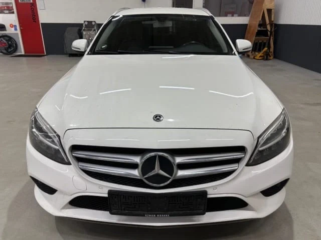Mercedes-Benz C 220 * Facelift* 194к.с.* 9G* , снимка 3 - Автомобили и джипове - 53210037
