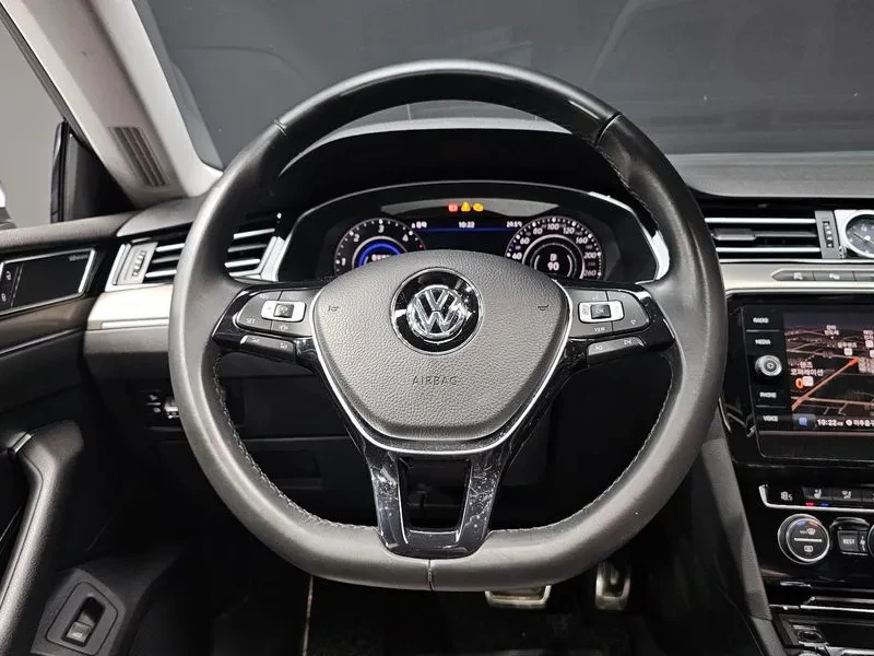 VW Arteon 2.0 TDI PRESTIGE, снимка 13 - Автомобили и джипове - 55720590