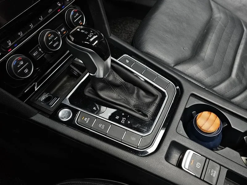 VW Arteon 2.0 TDI PRESTIGE, снимка 9 - Автомобили и джипове - 55720590