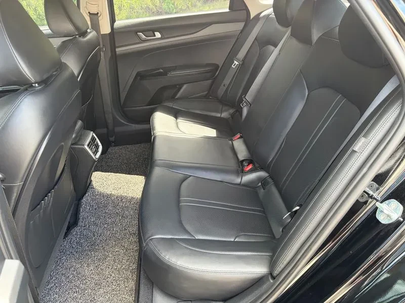 Kia K5 2.0 - САМО 30% АВАНС, снимка 16 - Автомобили и джипове - 55734817