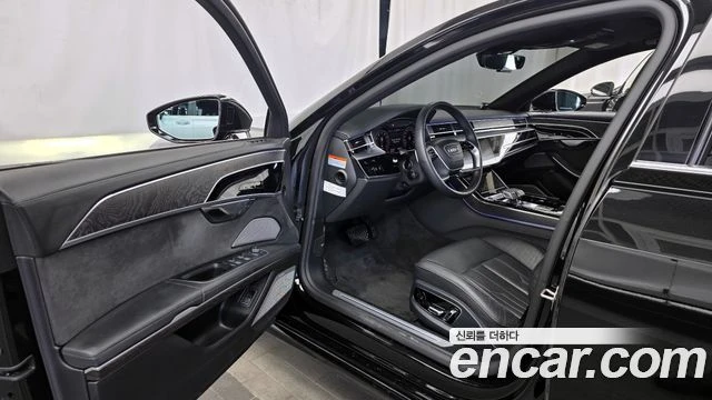 Audi A8, снимка 10 - Автомобили и джипове - 56081524