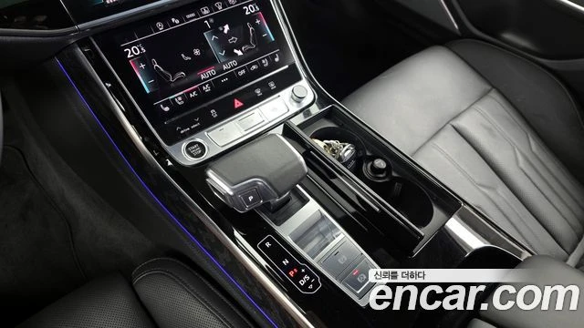 Audi A8, снимка 9 - Автомобили и джипове - 56081524