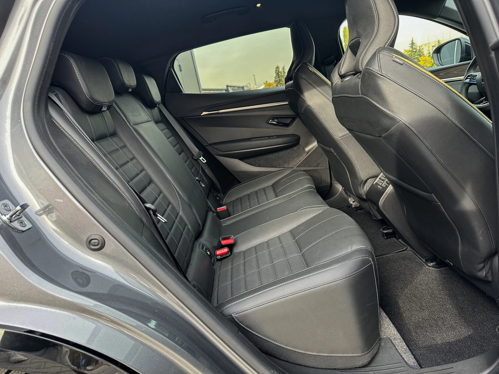 Renault Megane 5800  | Mobile.bg   12