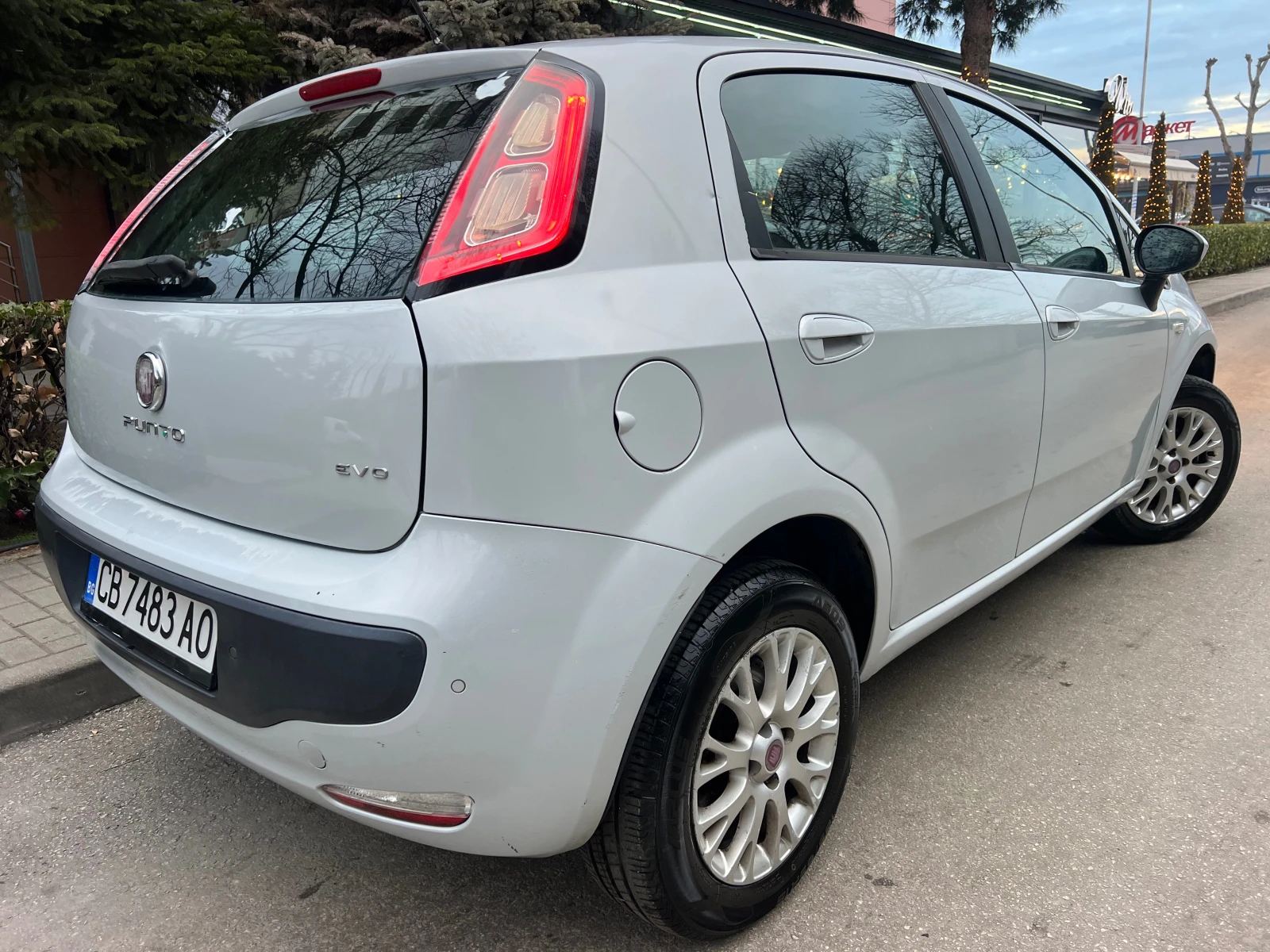 Fiat Punto 1.2i EVO/METAN/KOJA/KLIMATRONIK/UNIKAT - изображение 7