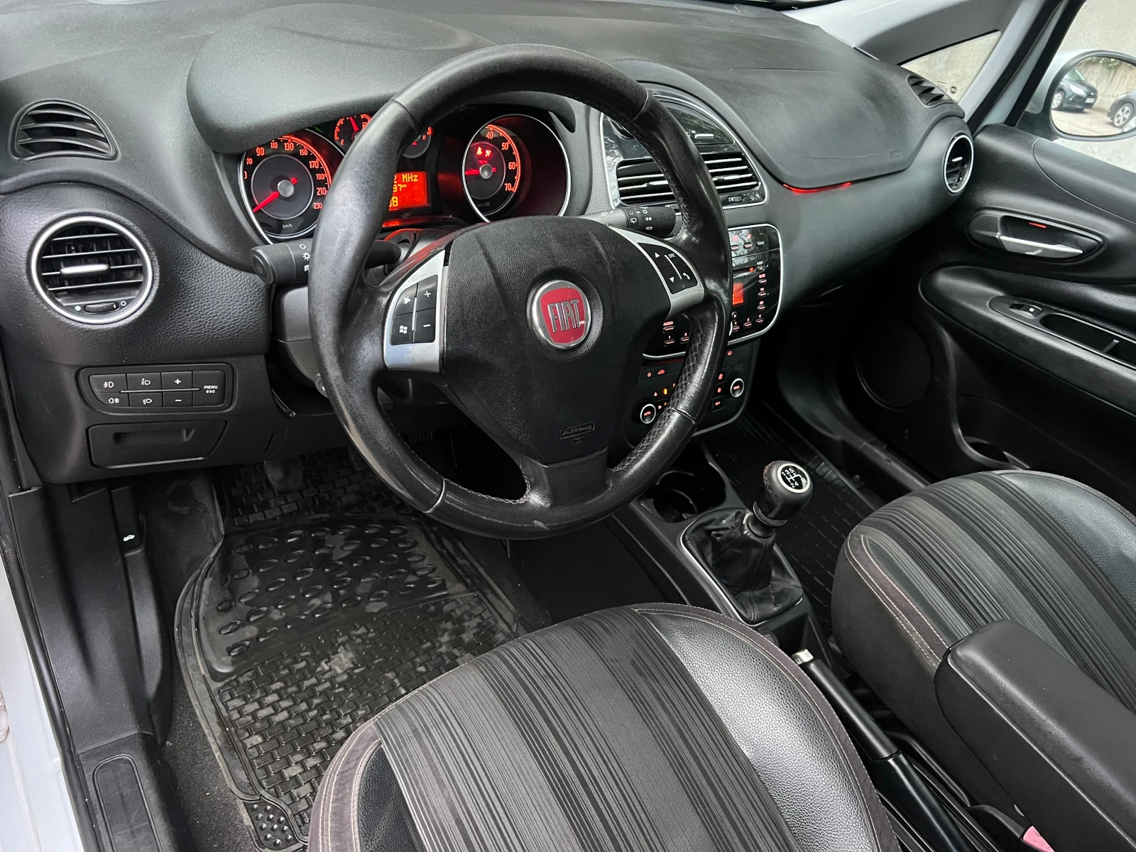 Fiat Punto 1.2i EVO/METAN/KOJA/KLIMATRONIK/UNIKAT - изображение 10