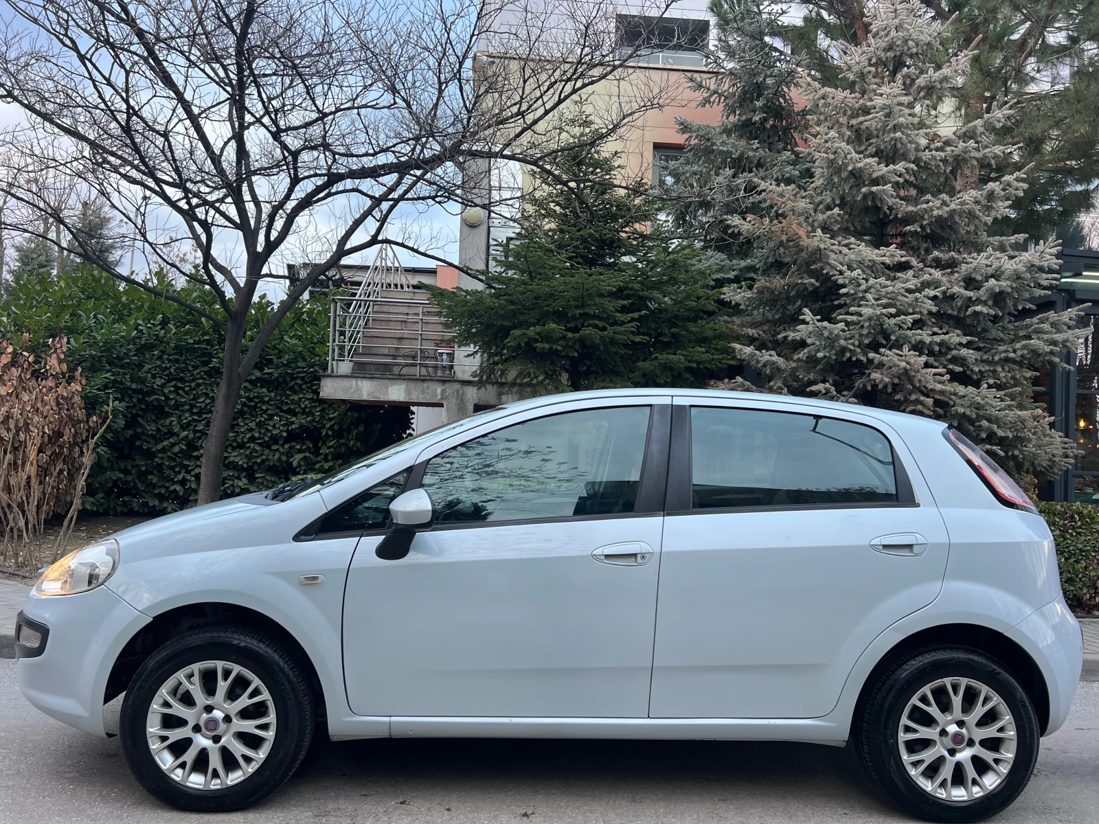 Fiat Punto 1.2i EVO/METAN/KOJA/KLIMATRONIK/UNIKAT - изображение 3