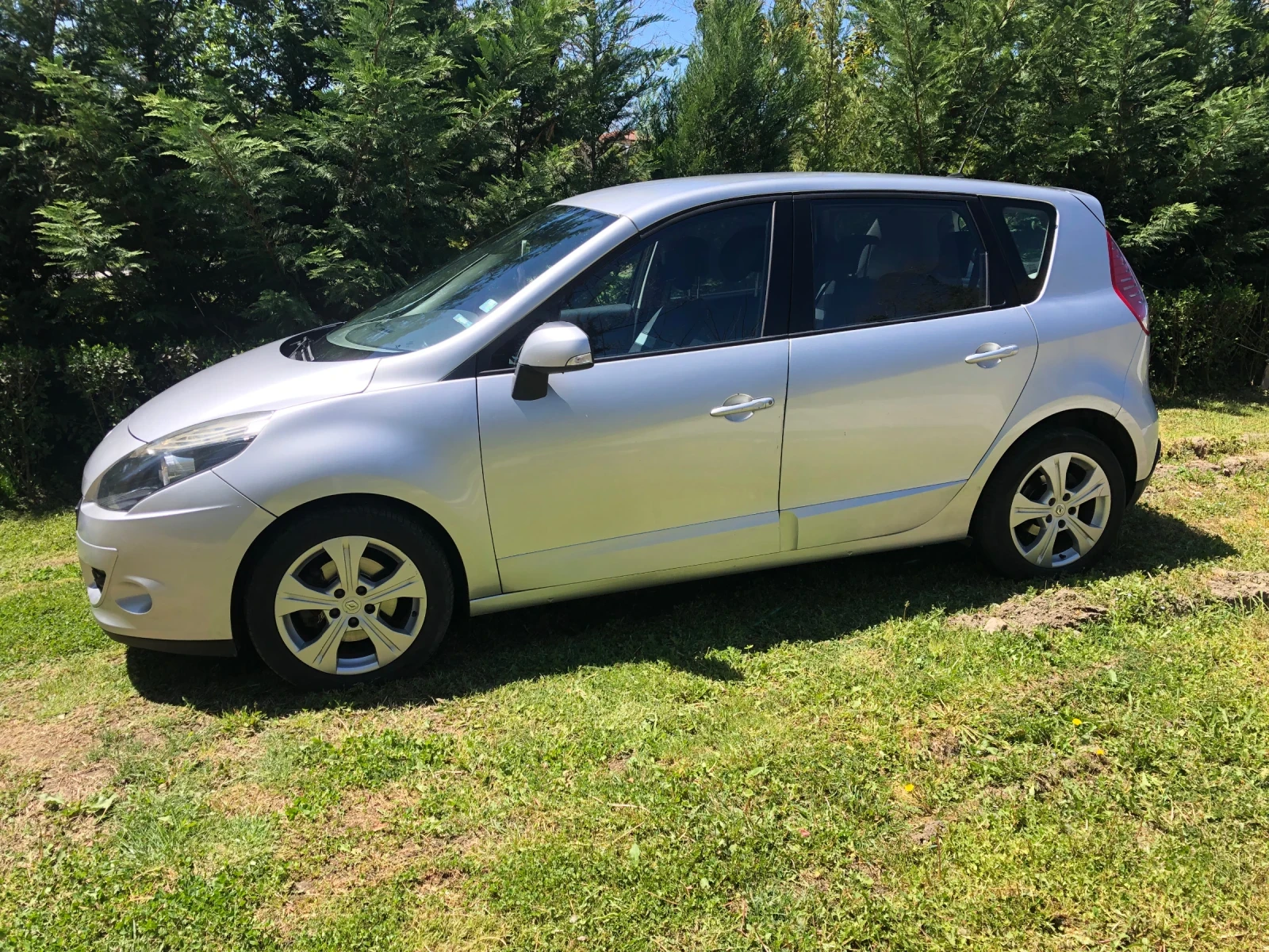 Renault Scenic 1.5 DCI - изображение 3