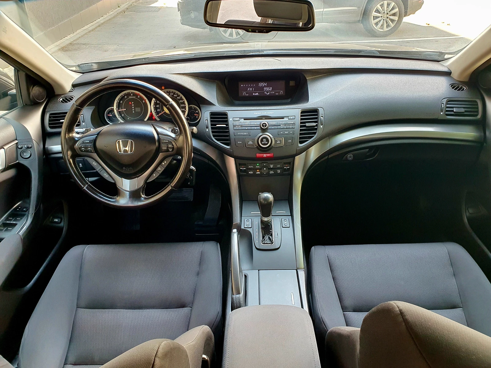 Honda Accord 2.2 i-DTEC АВТОМАТИК КСЕНОН КАМЕРА - изображение 9