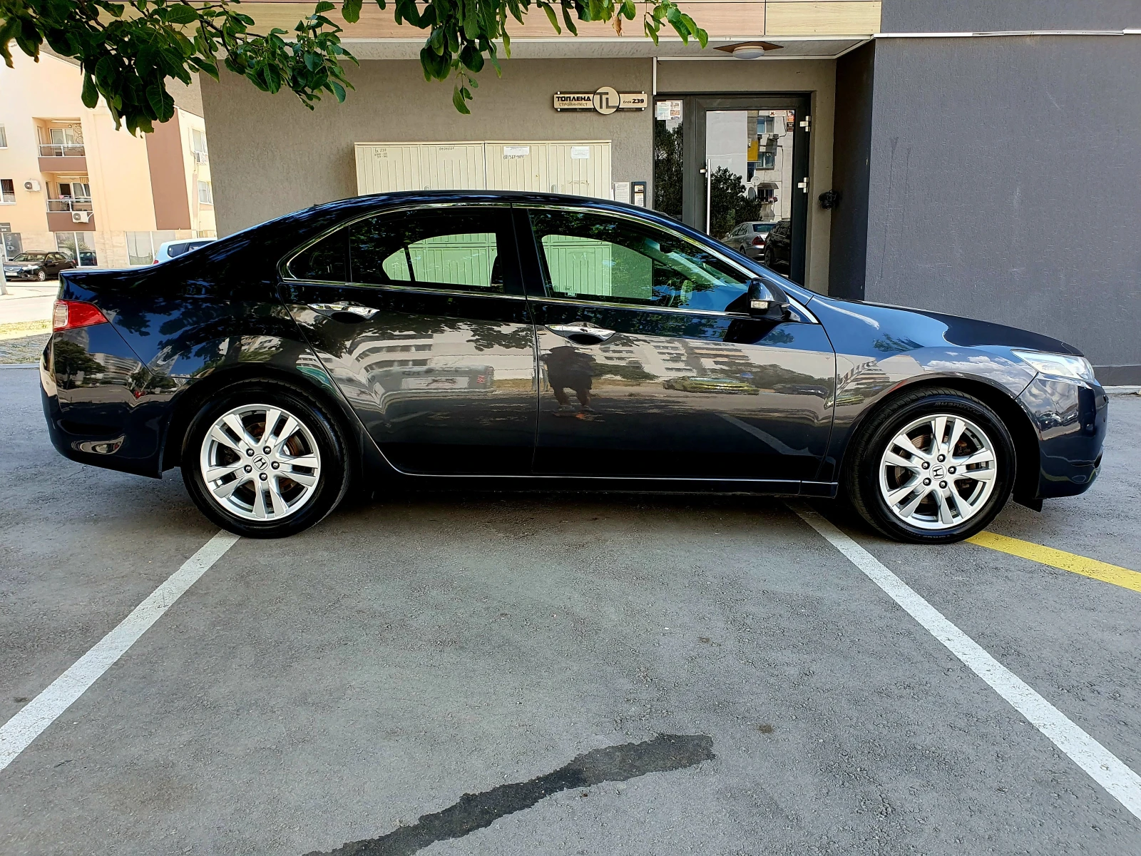 Honda Accord 2.2 i-DTEC АВТОМАТИК КСЕНОН КАМЕРА - изображение 6