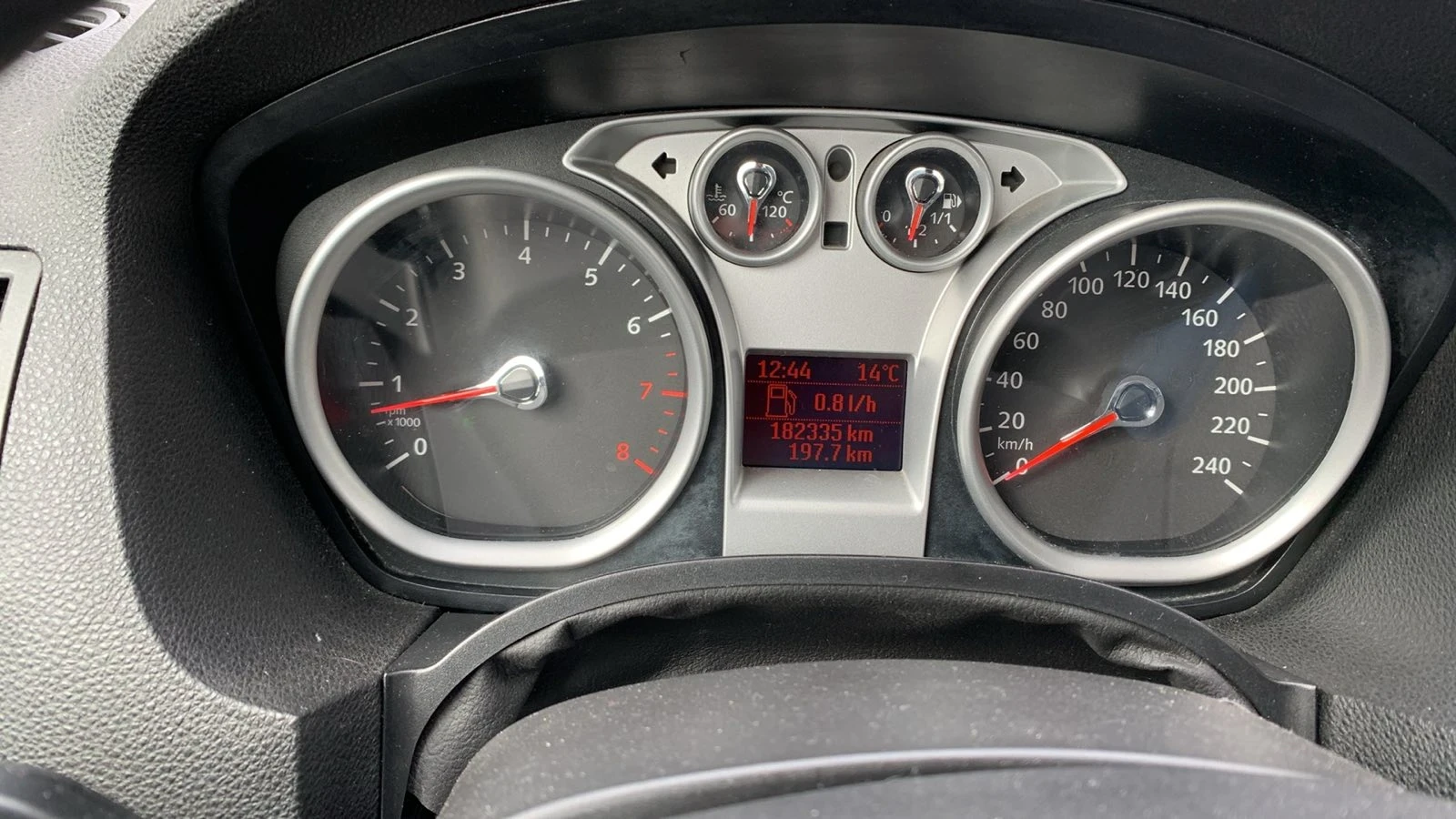 Ford C-max Газ бензин - изображение 7