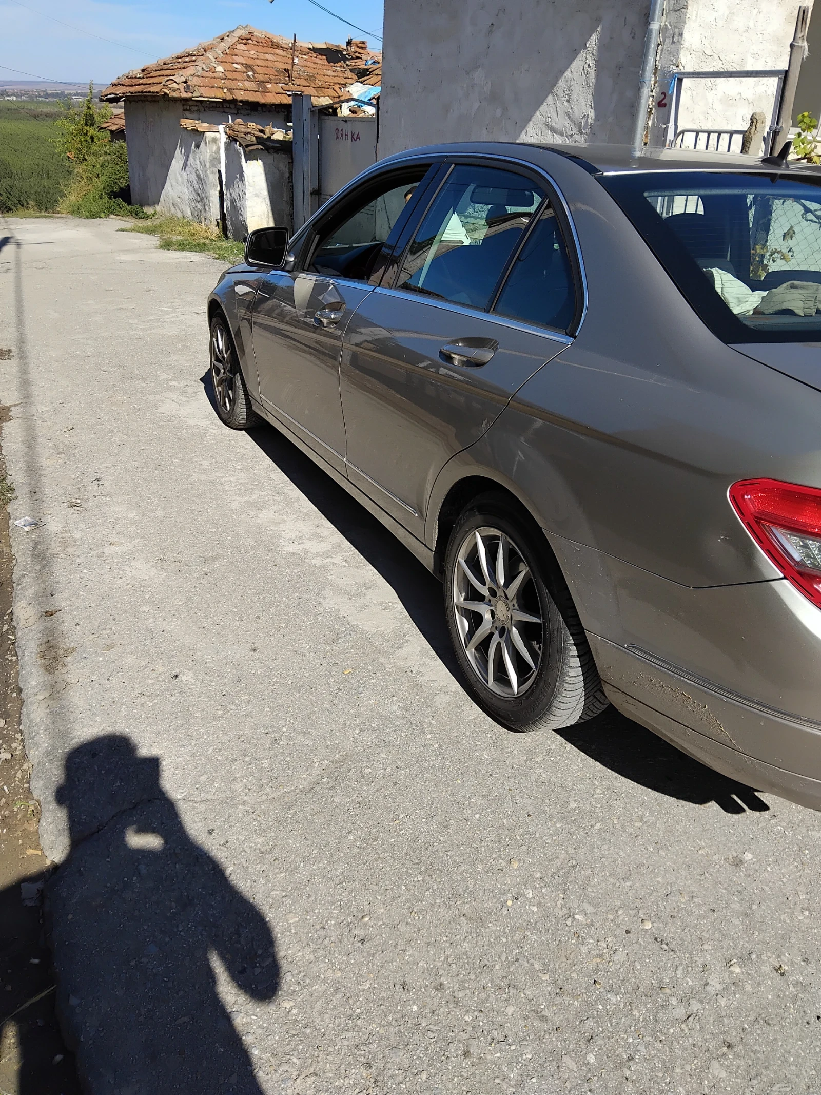 Mercedes-Benz C 200  - изображение 2