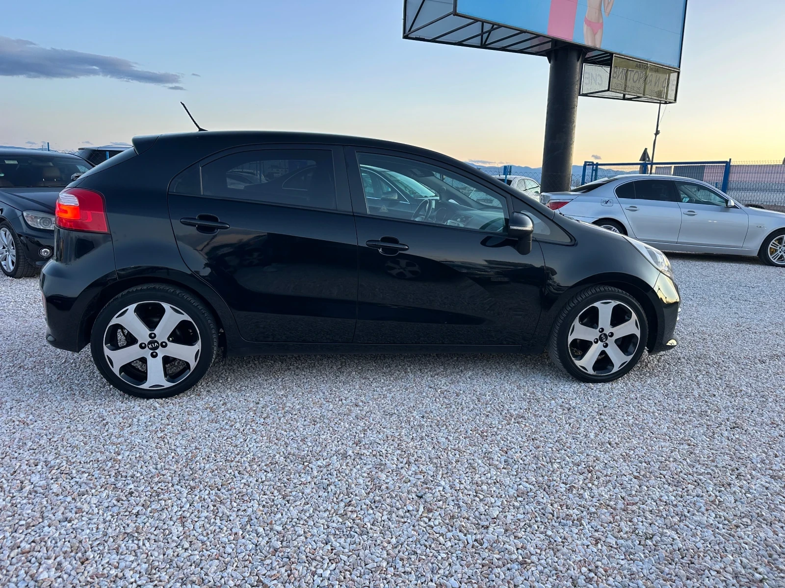 Kia Rio 1.4 CRDI, КОЖА, ПОДГРЕВ, ЕВРО 6, ФЕЙС, ТОП!!!, снимка 8 - Автомобили и джипове - 52188209