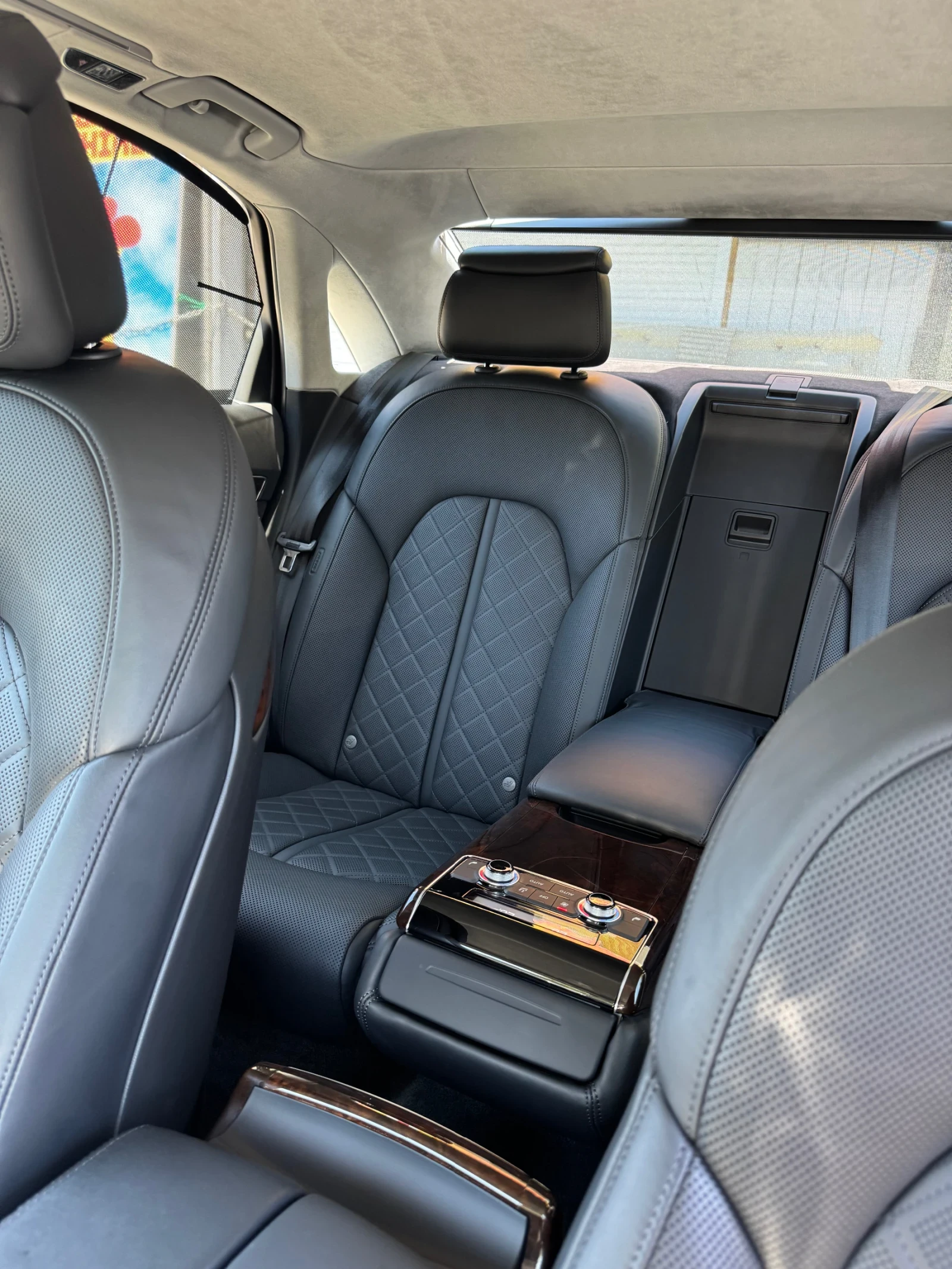 Audi A8 3.0, 67000km, quattro, matrix - изображение 7