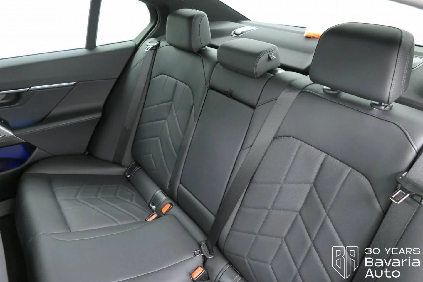 BMW 520 i M Sport Paket Steptronic - изображение 8