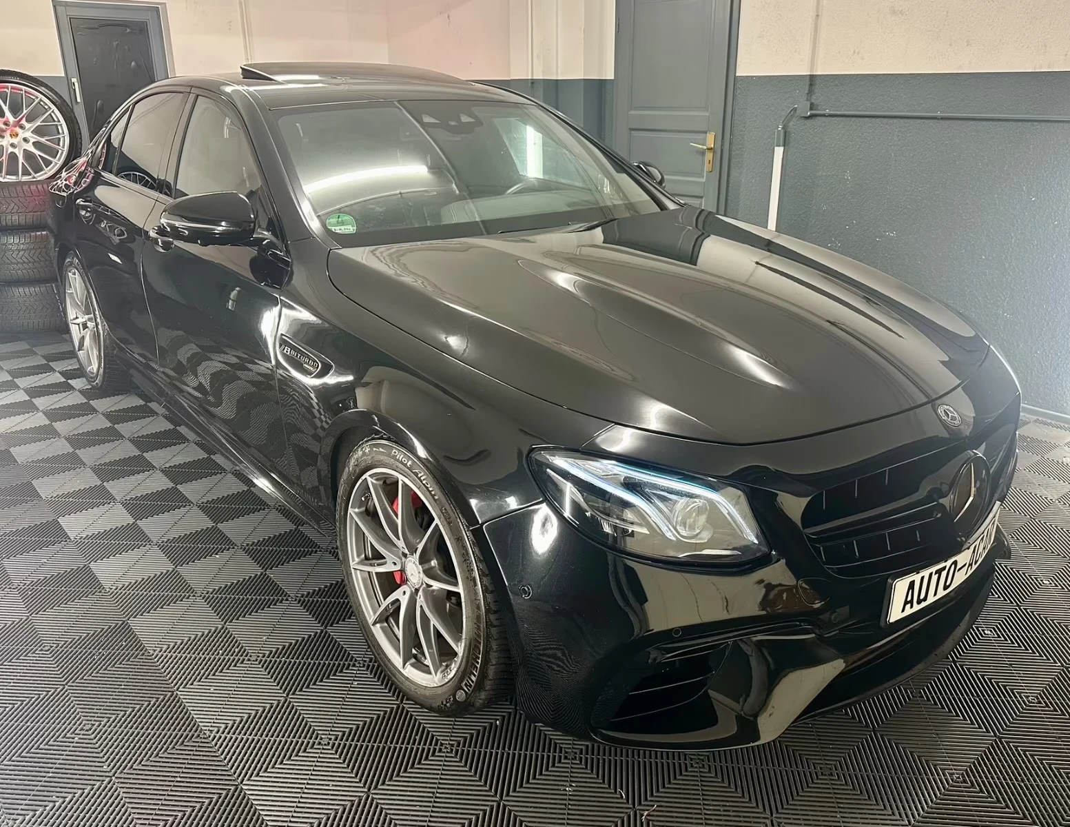 Mercedes-Benz E 63 AMG E63S AMG 4Matic+ * MB Garantie 07/26* Carbon*  | Mobile.bg � ����������� 1