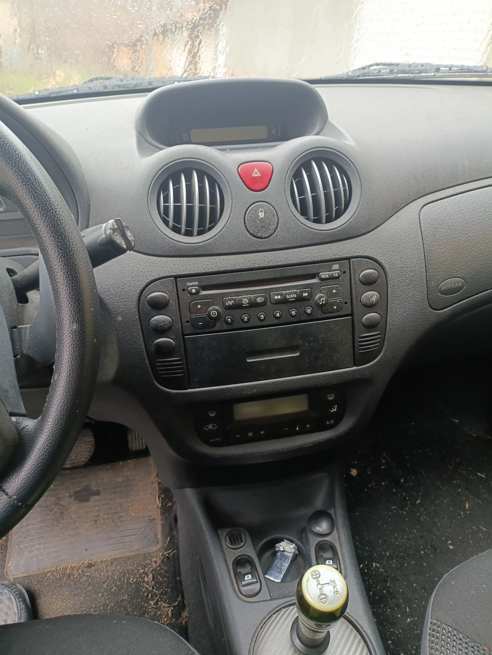 Citroen C2 VTR, снимка 8 - Автомобили и джипове - 53899173