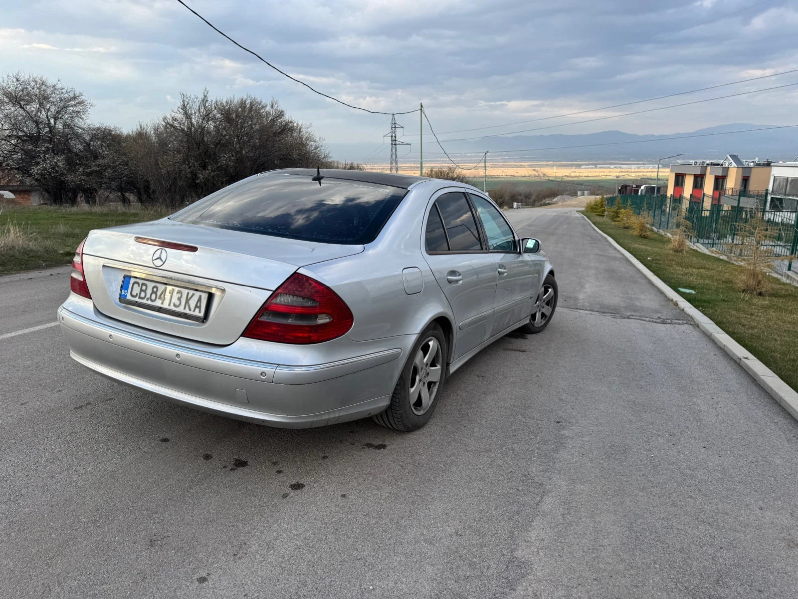 Mercedes-Benz E 320, снимка 2 - Автомобили и джипове - 53989548