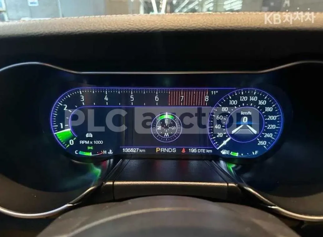 Ford Mustang, снимка 13 - Автомобили и джипове - 54089894