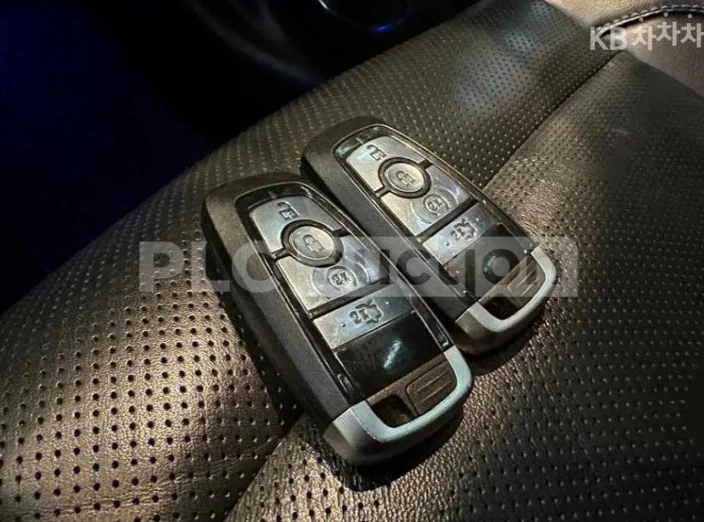 Ford Mustang, снимка 7 - Автомобили и джипове - 54089894