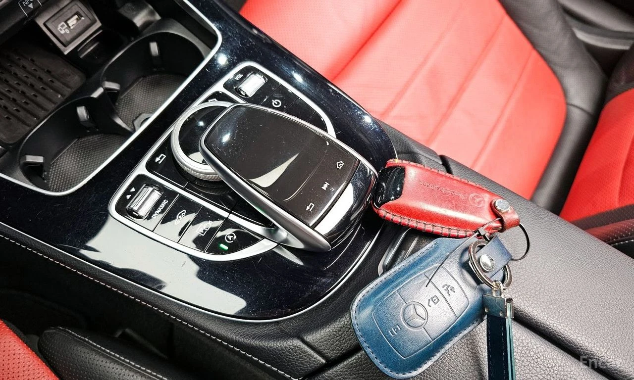 Mercedes-Benz E 450 4MATIC* COUPE* CARBON* BURMESTER* HEAD-UP* 360 CAM, снимка 16 - Автомобили и джипове - 54372375