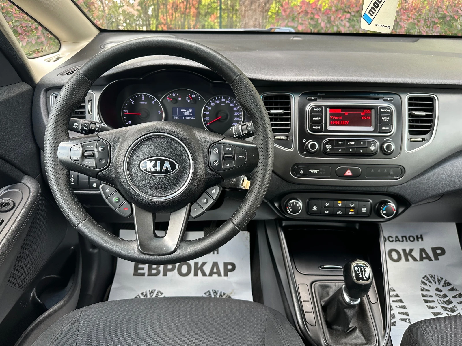 Kia Carens 1.7 D, снимка 10 - Автомобили и джипове - 54517950